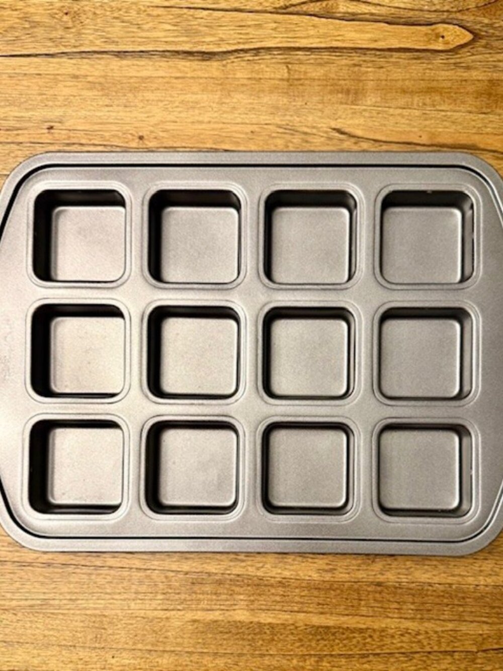PAMPERED CHEF Brownie Pan (Retired)